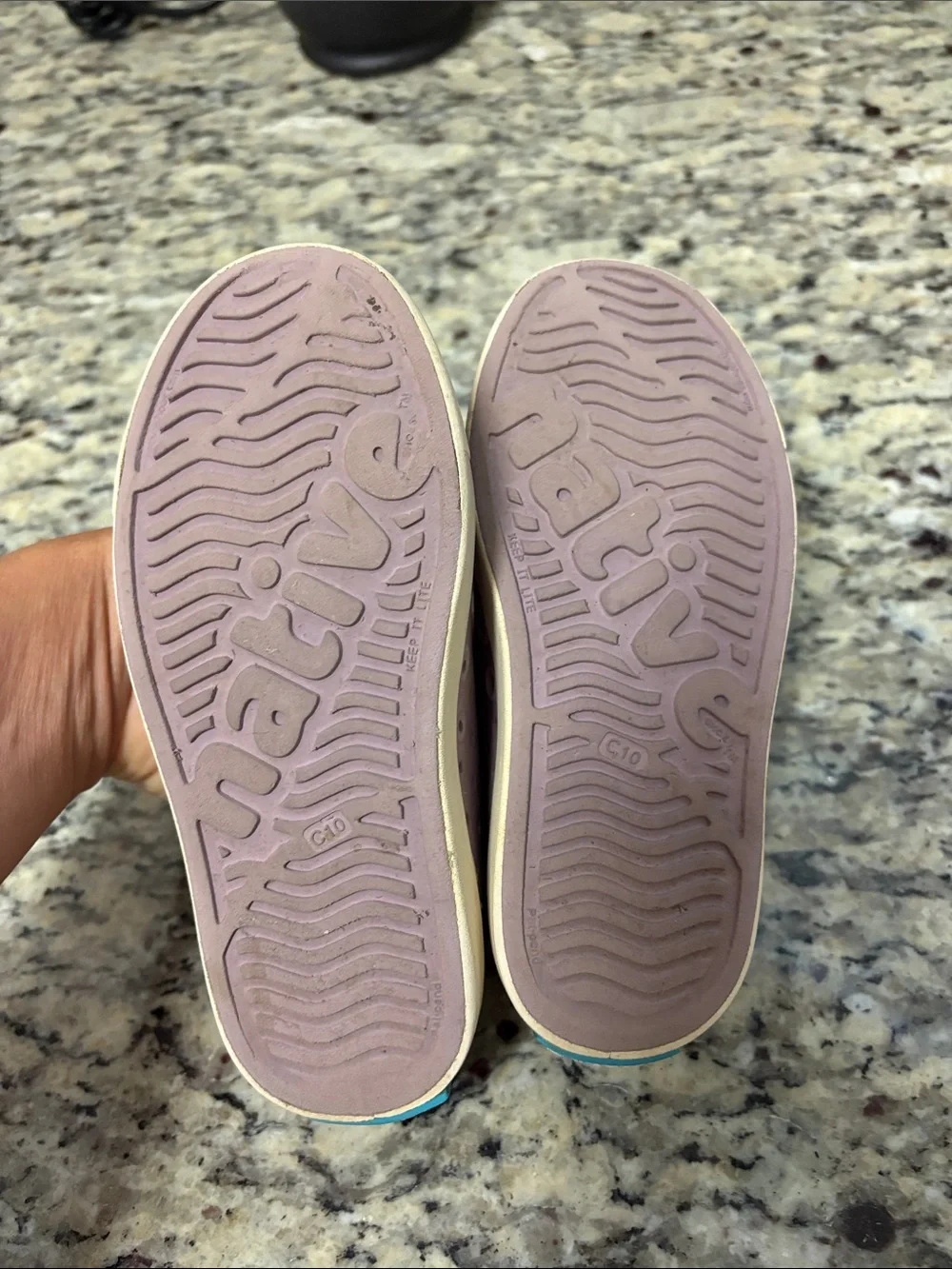 Native Little Kids Jefferson Slip-On in Mauve with Cream Toe